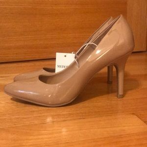Nude Low Pumps